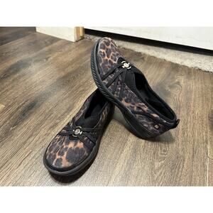 Bzees Women's Melody Comfort Shoes Brown Leopard Print Slip On Wedge Heel 8M